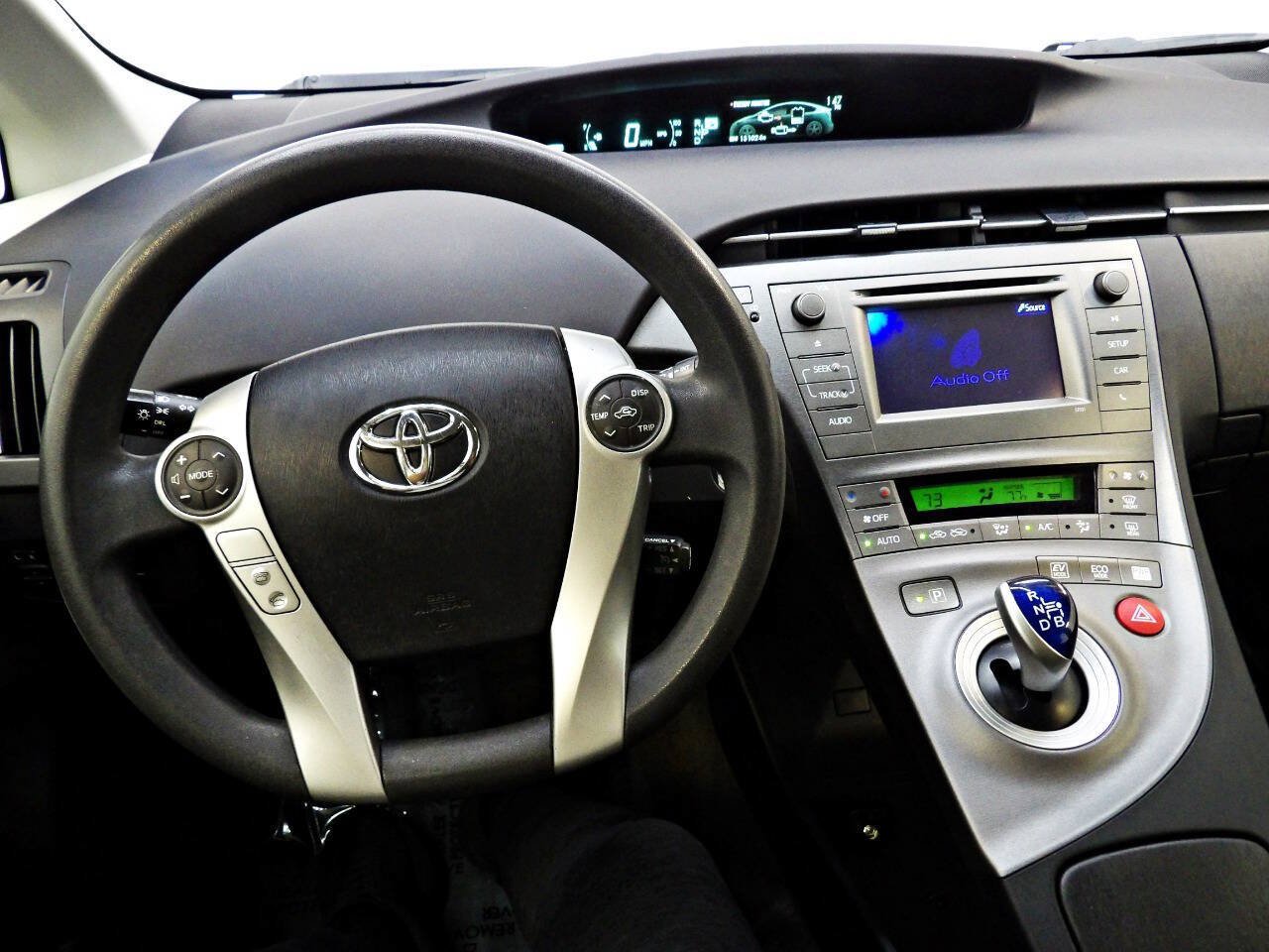 Used 2015 Toyota Prius Two FWD image 17