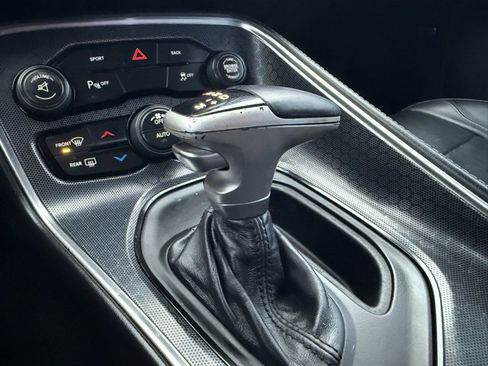 Used 2015 Dodge Challenger SXT Plus image 15