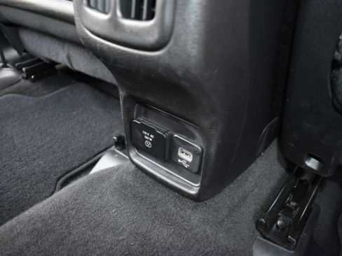 Used 2018 Jeep Compass Latitude w/ Popular Equipment Group AWD/4WD image 21