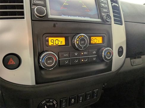 Used 2018 Nissan Frontier PRO-4X image 29