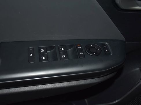 Used 2025 Kia K4 LXS image 22