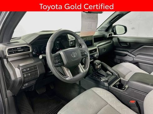 Certified 2024 Toyota Tacoma SR5 AWD/4WD image 10