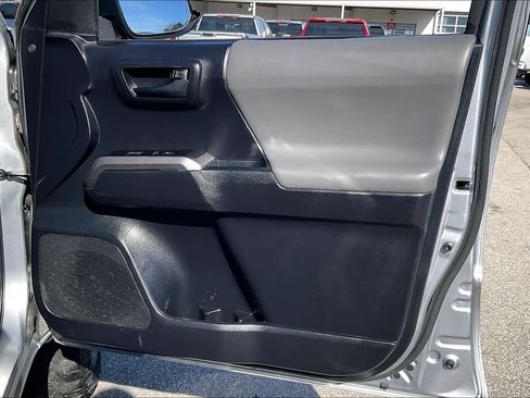 Used 2021 Toyota Tacoma SR5 image 20