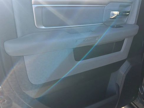 Used 2018 RAM 1500 Big Horn image 30