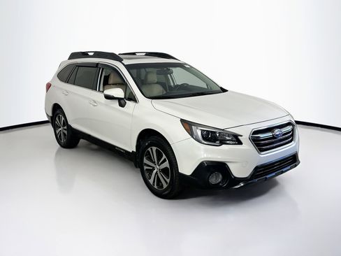 Used 2018 Subaru Outback 2.5i Limited w/ Popular Package #2 image 3