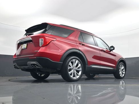 Used 2023 Ford Explorer Platinum w/ Premium Technology Package AWD/4WD image 26