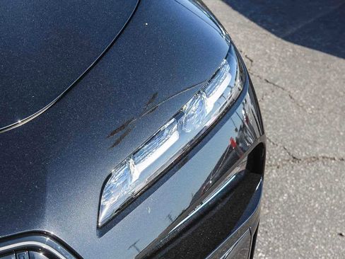 Used 2025 BMW 760i xDrive image 10