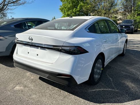 New 2026 Nissan Sentra SV w/ SV Convenience Package image 4