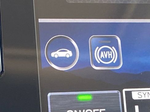 New 2026 Subaru Crosstrek 2.5i Limited AWD/4WD image 18