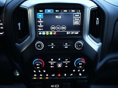 Used 2021 Chevrolet Silverado 1500 LTZ image 25