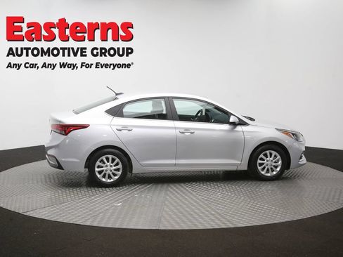 Used 2022 Hyundai Accent SEL FWD image 46