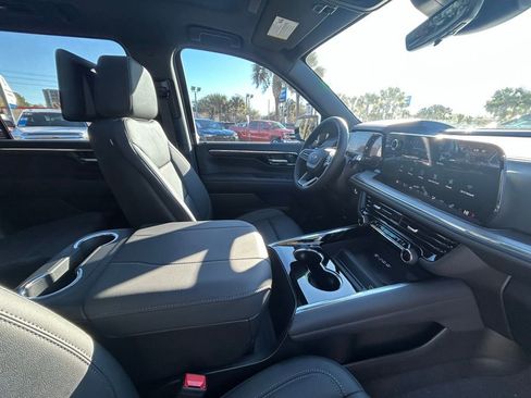 New 2026 Chevrolet Suburban Z71 w/ Z71 Off-Road Package image 25