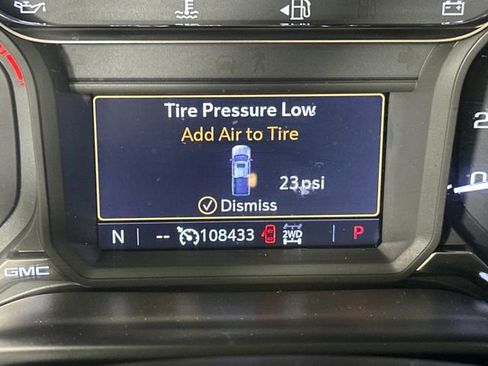 Used 2019 GMC Sierra 1500 AT4 w/ AT4 Premium Package image 18