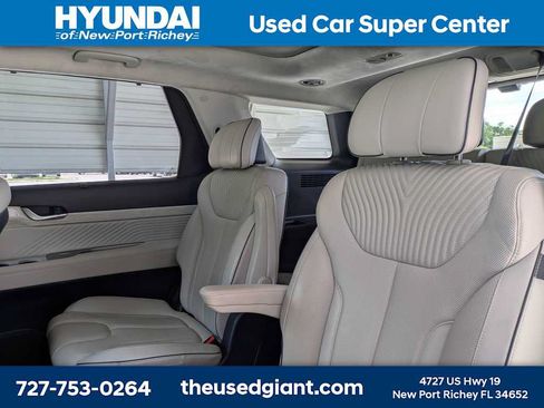 Used 2023 Hyundai Palisade Calligraphy FWD image 18