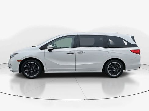 Used 2022 Honda Odyssey Elite image 4