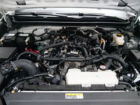 Used 2024 Toyota Tacoma TRD Off-Road image 13