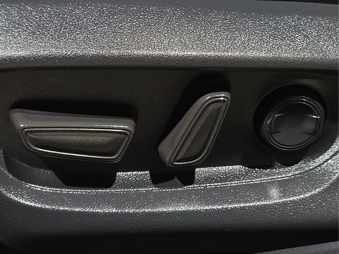 Certified 2025 Toyota Camry SE w/ Convenience Package FWD image 19