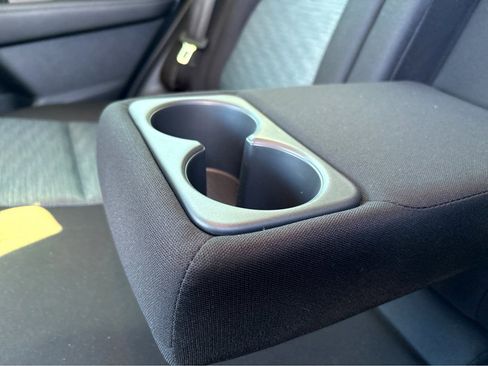 Used 2023 Nissan Rogue SV image 31