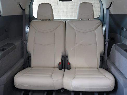 Used 2022 Cadillac XT6 Premium Luxury w/ Technology Package image 36