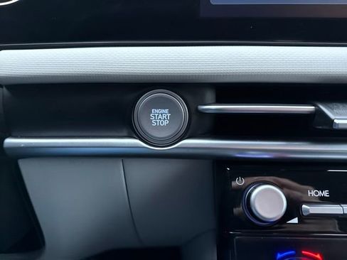 Certified 2025 Hyundai Tucson SEL image 32