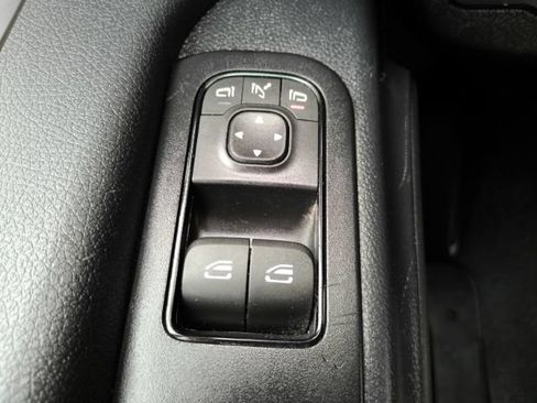 Used 2024 Mercedes-Benz Sprinter 2500 image 24