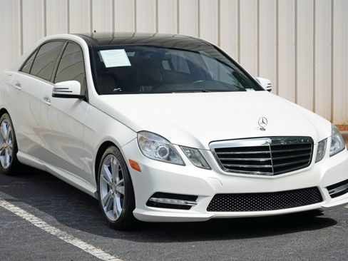 Used 2013 Mercedes-Benz E 350 Sedan image 51