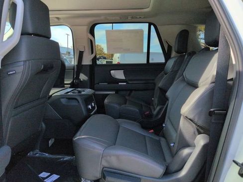 New 2025 Ford Expedition Max Active image 14