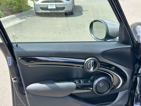 Used 2024 MINI Cooper S FWD image 11
