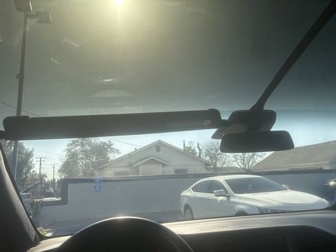 Used 2018 Tesla Model X 75D image 17