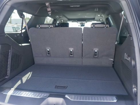 New 2026 Chevrolet Suburban Premier AWD/4WD image 26