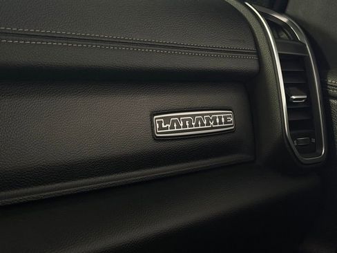 Used 2025 RAM 1500 Laramie AWD/4WD image 33