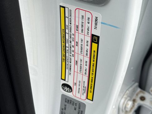 New 2026 RAM 1500 4x4 Crew Cab image 25