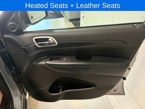 Used 2020 Jeep Grand Cherokee Altitude AWD/4WD image 20