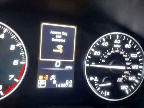 Used 2024 Subaru Legacy Premium AWD/4WD image 6