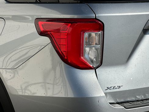Certified 2022 Ford Explorer XLT w/ Equipment Group 202A image 28