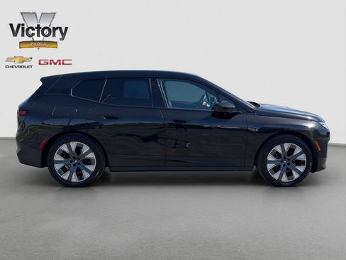 Used 2022 BMW iX xDrive50 w/ Premium Package AWD/4WD image 7