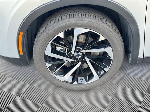 Used 2024 Mitsubishi Outlander AWD image 10