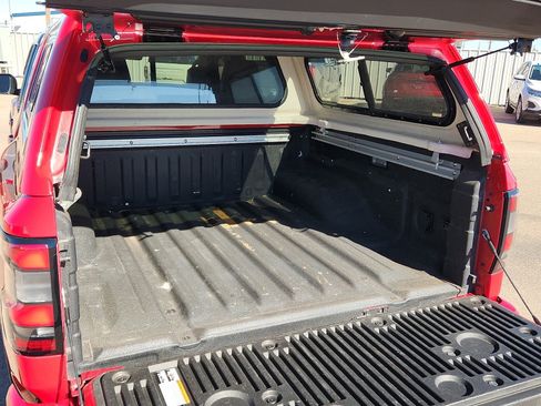 Used 2023 Nissan Frontier PRO-4X w/ Pro-4X Premium Package image 9