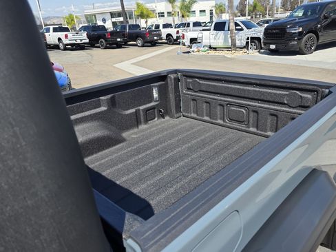 New 2026 Jeep Gladiator Rubicon AWD/4WD image 17