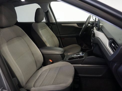 Used 2022 Ford Escape SE w/ Cold Weather Package image 23