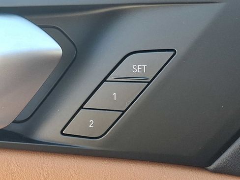 Certified 2025 BMW X5 xDrive50e w/ M Sport Package image 26