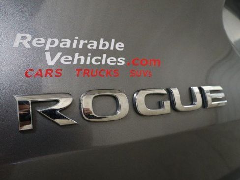 Used 2015 Nissan Rogue S AWD/4WD image 21