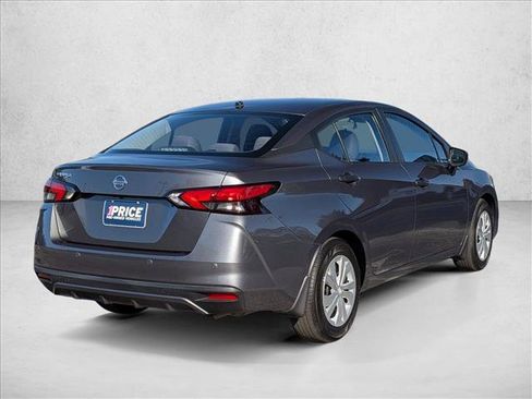 Used 2021 Nissan Versa S image 5