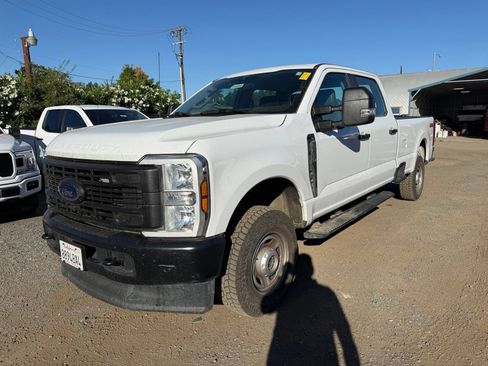 Used 2024 Ford F250 XL AWD/4WD image 4