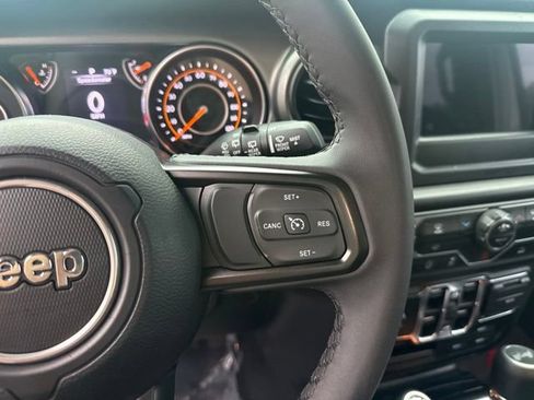 Used 2023 Jeep Wrangler Unlimited Sport AWD/4WD image 13