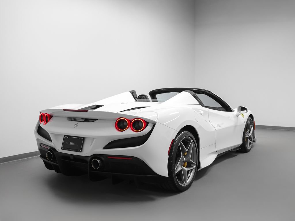 Certified 2022 Ferrari F8 Tributo RWD image 31