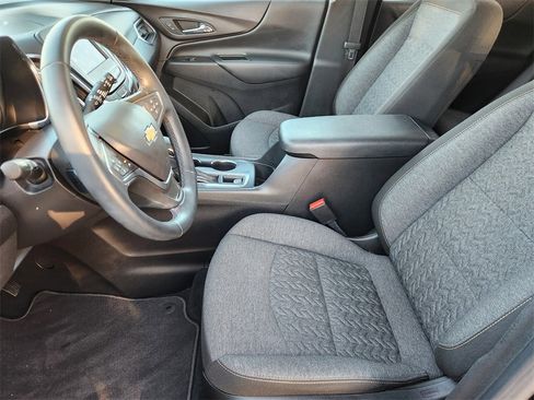 Used 2023 Chevrolet Equinox LT image 11