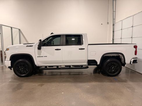 Used 2024 Chevrolet Silverado 2500 LT w/ Z71 Sport Edition image 8