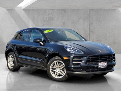 Used 2020 Porsche Macan w/ Premium Package image 1