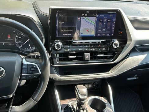 Used 2020 Toyota Highlander Platinum AWD/4WD image 35